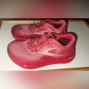 Brooks Women's Athletic Ghost max faded rose 7.5 women’s